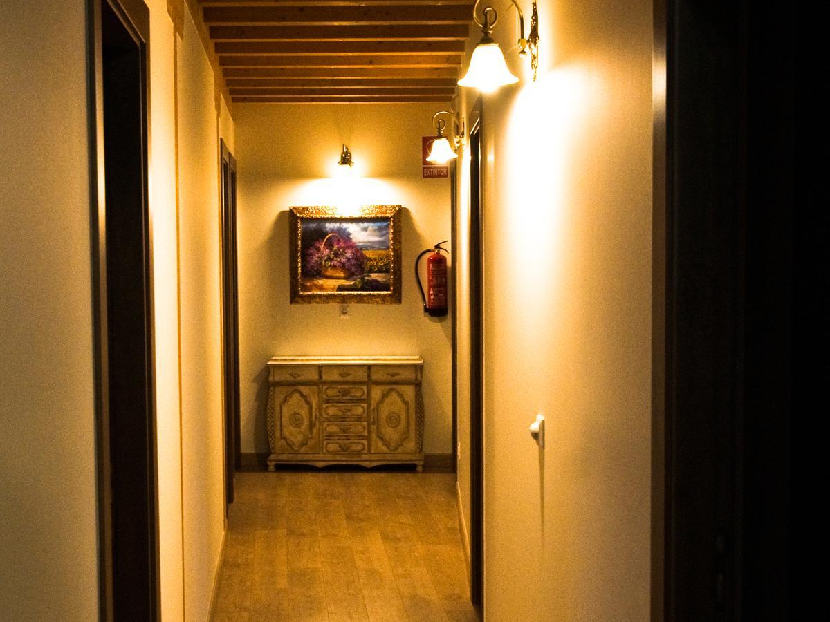 La Casa De Beli Hotell Tardajos Eksteriør bilde